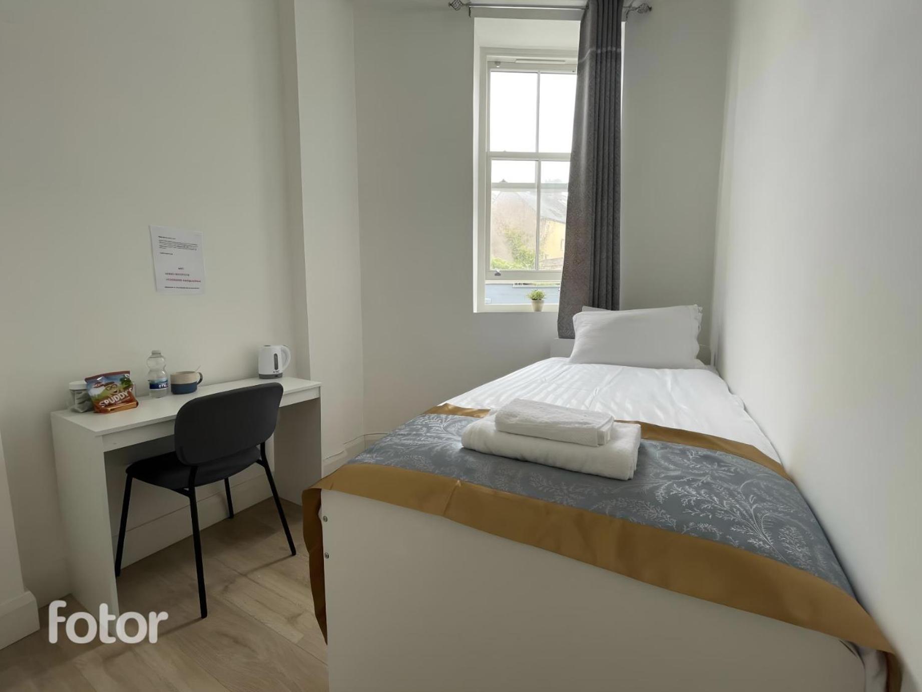 Leitrim Property Cork Luaran gambar