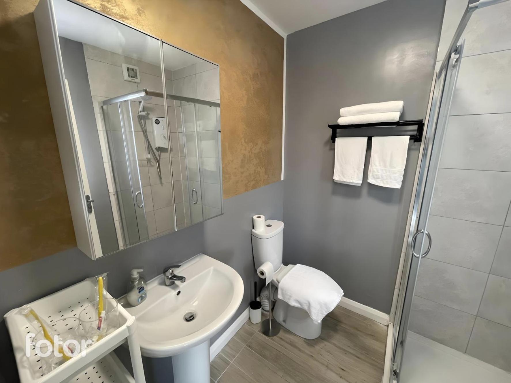 Leitrim Property Cork Luaran gambar