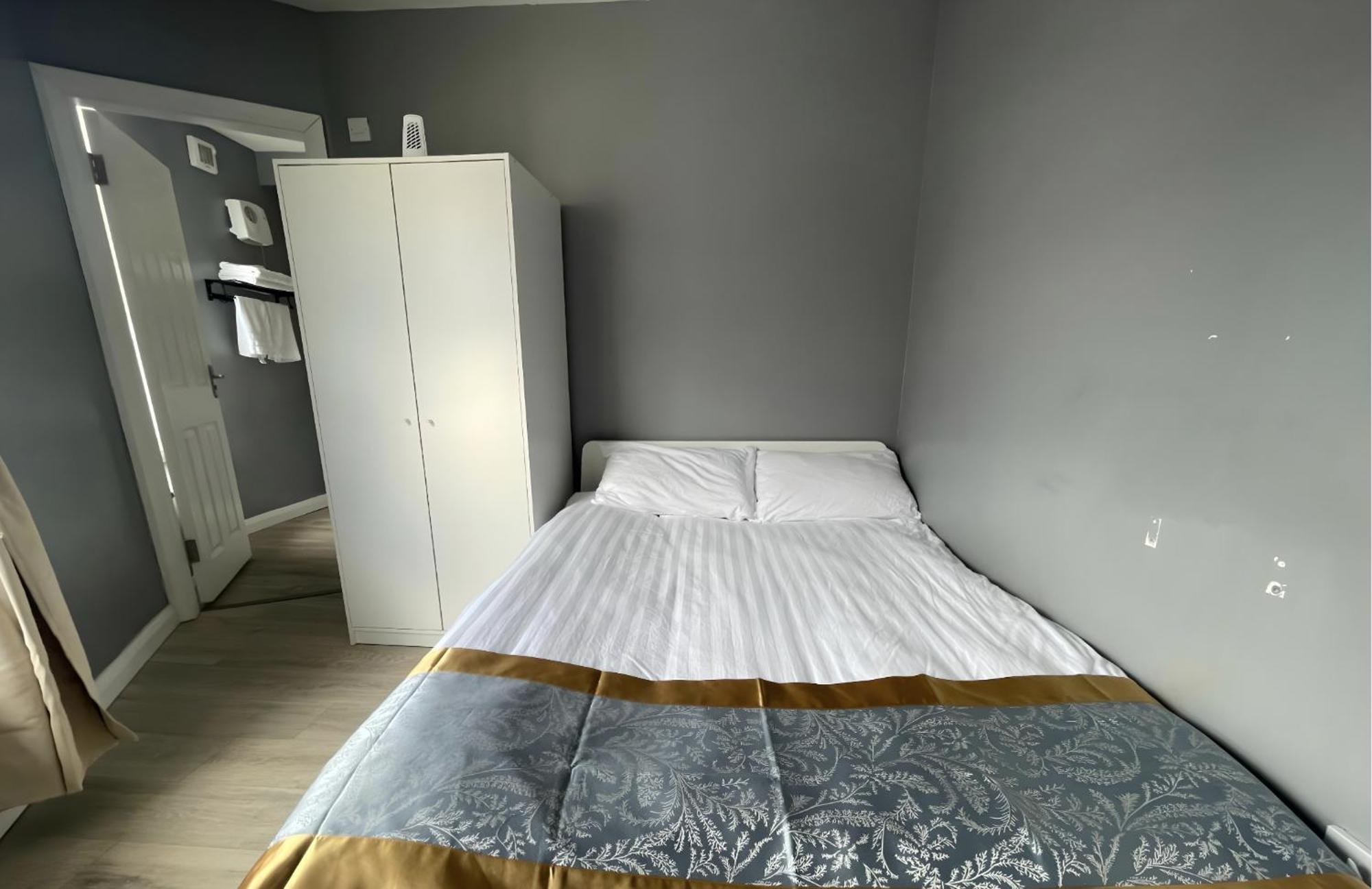 Leitrim Property Cork Luaran gambar